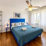 アパート Penthouse Bellavista